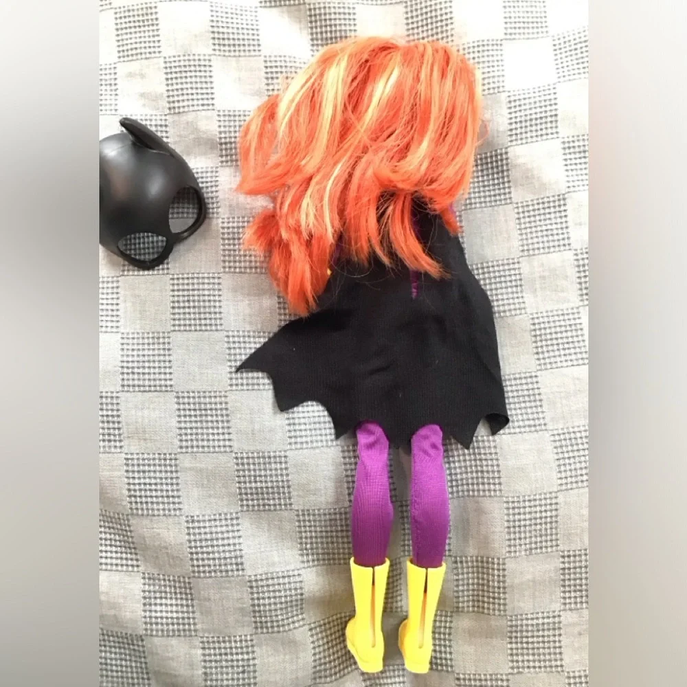 DC Super Hero Girls Batgirl Doll